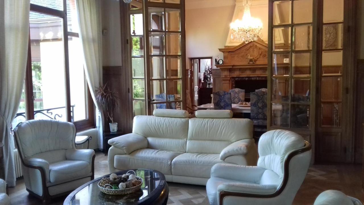 Le Manoir De La Mantille Caudry Zewnętrze zdjęcie